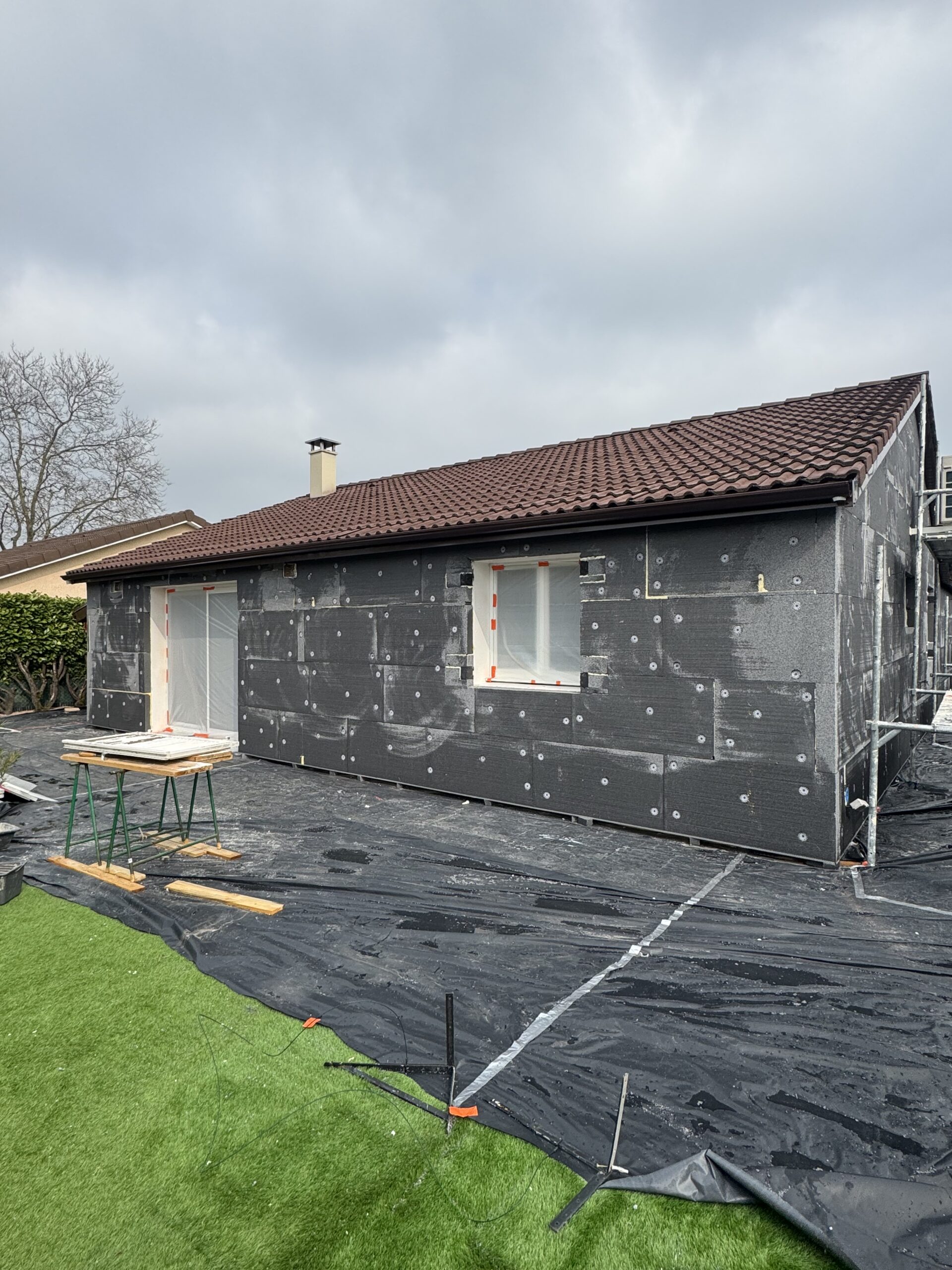 Avant - Ravalement enduit — Lyon 6e